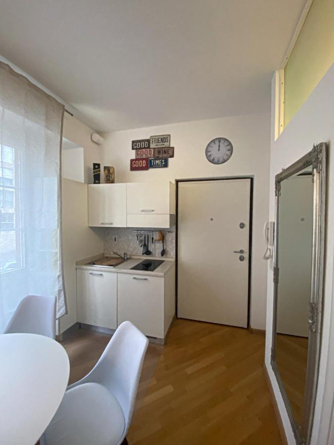 Living Vittoria: Vicino Al Centro Di Bolzano Apartment ภายนอก รูปภาพ