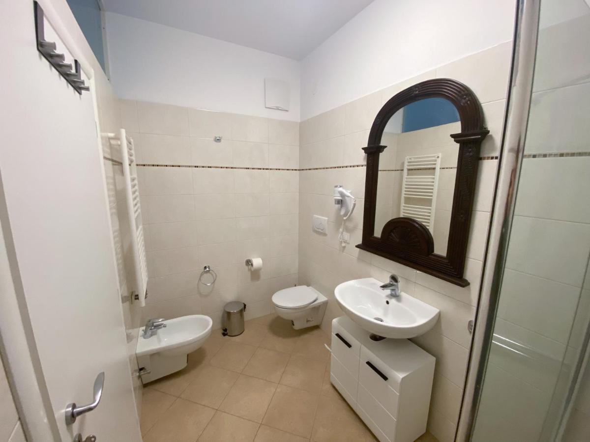Living Vittoria: Vicino Al Centro Di Bolzano Apartment ภายนอก รูปภาพ